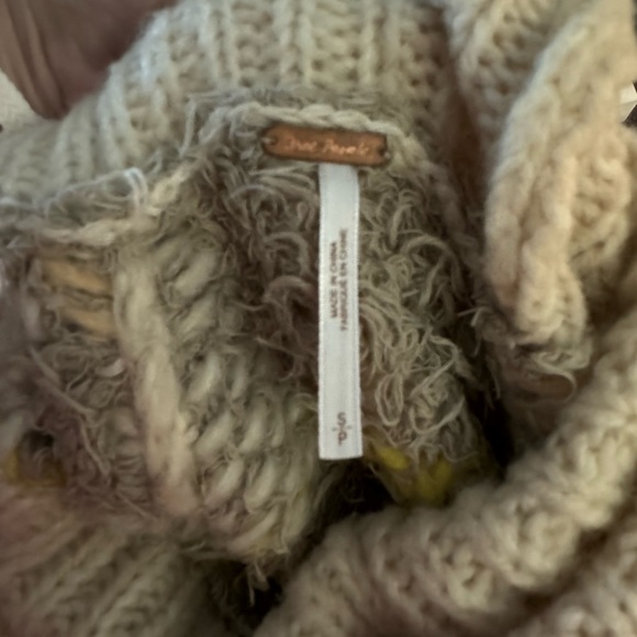 Like New Free People Chunky Sweater - Picture 3 of 3